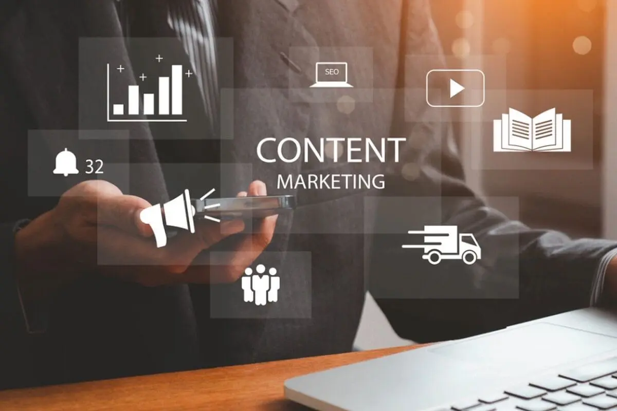 Content marketing strategy illustration representing a freelance digital marketer in Thrissur and digital marketing strategist creating engaging content for business growth.